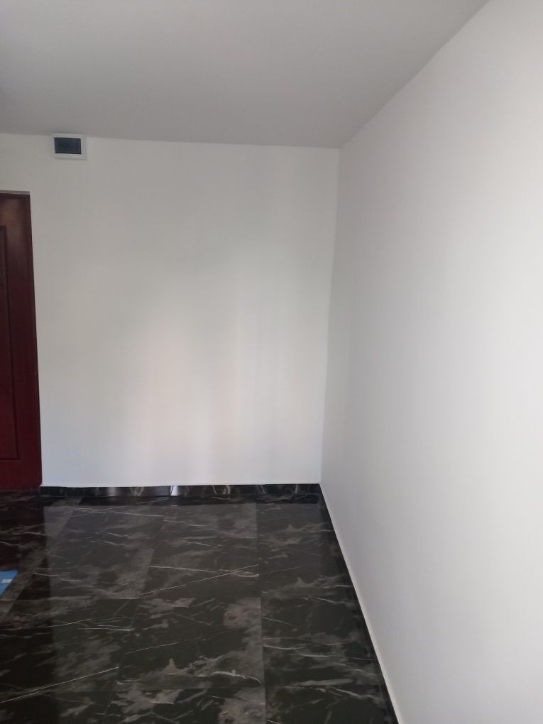 Popietar vând garsoniera 15m² poarta faur