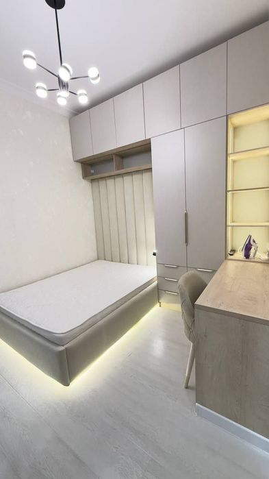 Паркентский Продаётся 3-х комнатная квартира в ЖК Ок сарой.