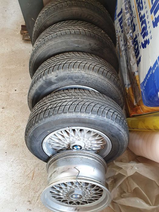 Джанти БМВ 15" със зимни гуми