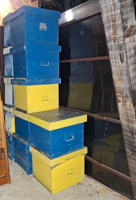 Lazi cutii stupi roinite caturi rame - lichidare stupina