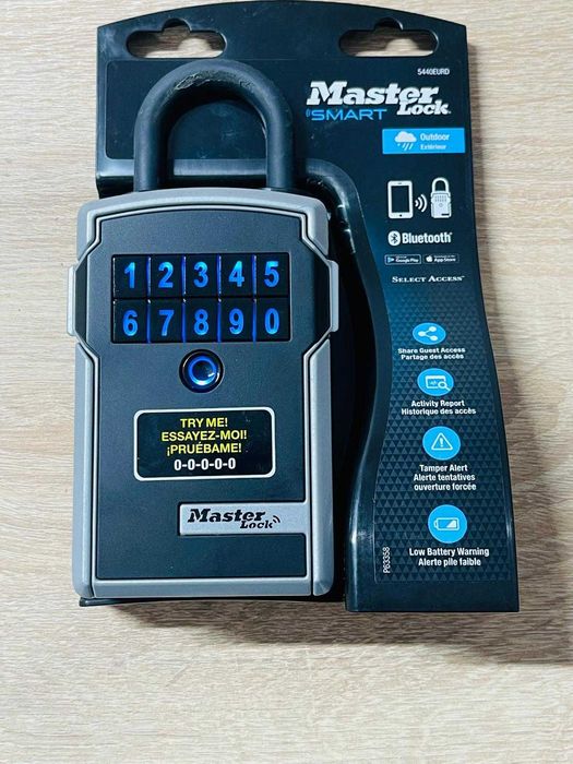 Lacat inteligent Master Lock 5440EURD cu Bluetooth