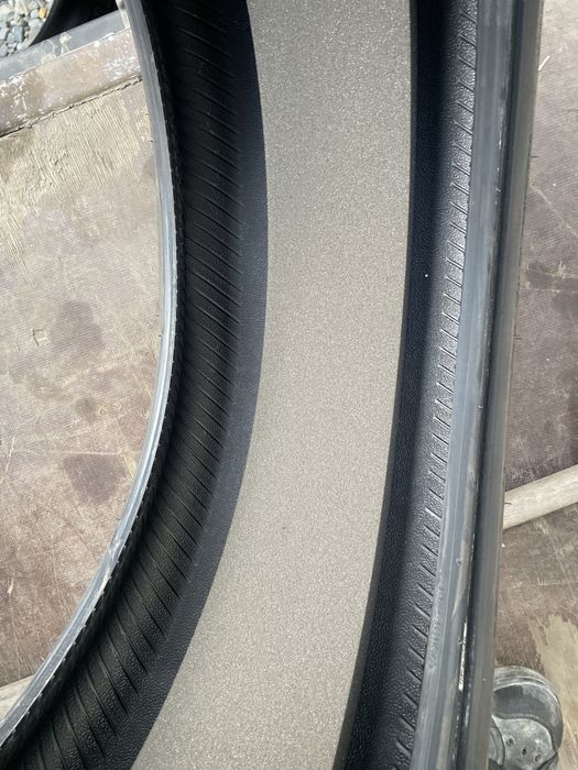 Anv vara 235/40/19 Hankook