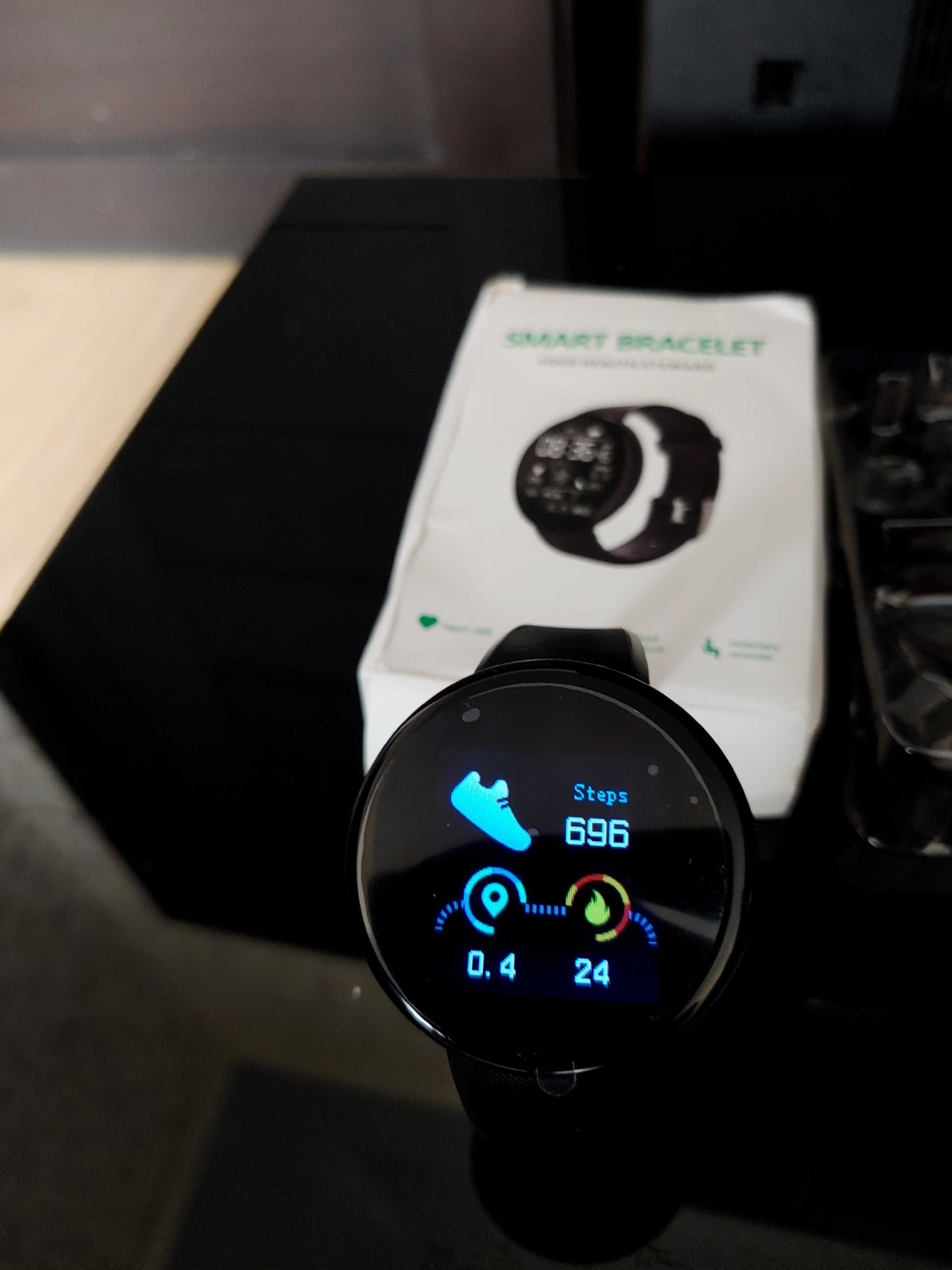 Продам Новые Смарт-часы Smart Watch/Apple/ в коробке