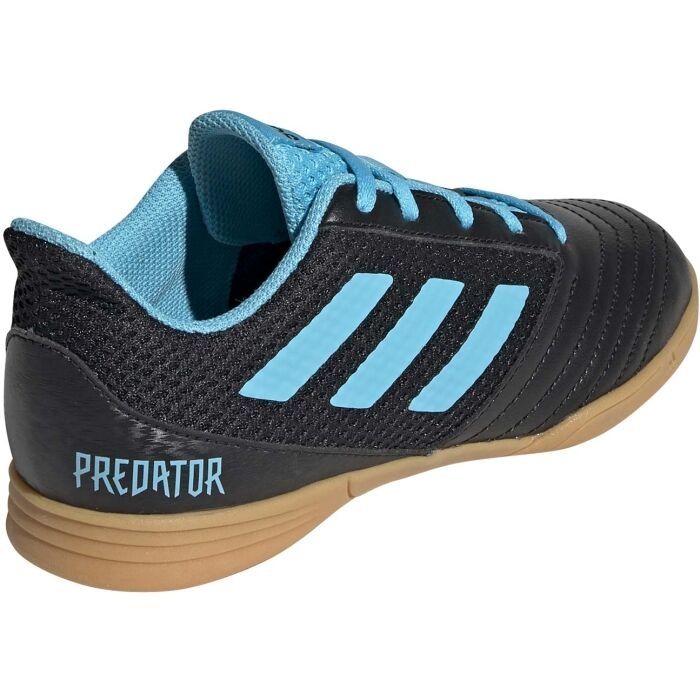Adidas футбол зала 38,  Decathlon 34, Hunter 30