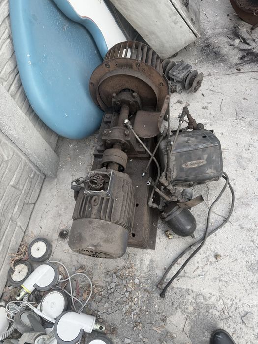 Электромотор  примерно 5,5-7.5 квт