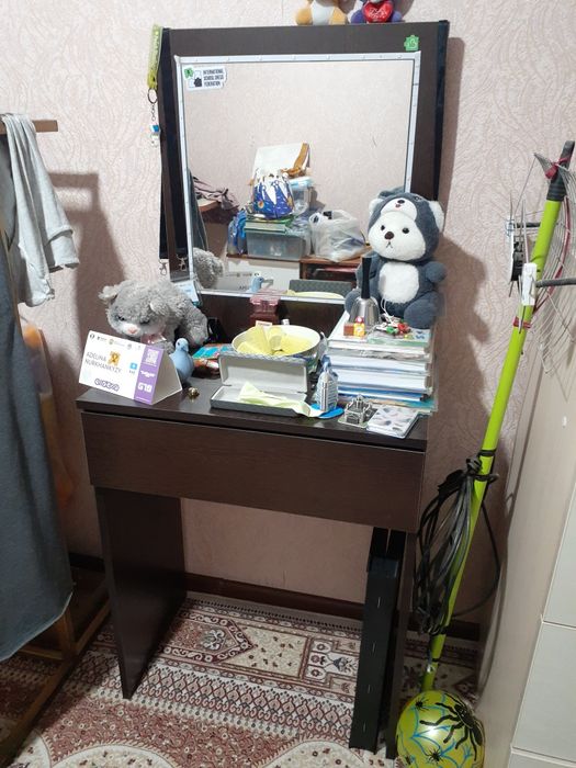 Продаётся комод с зеркалом