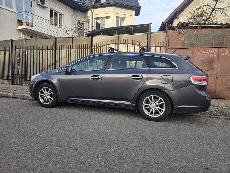 Toyota avensis, 1.8 benzina, automata