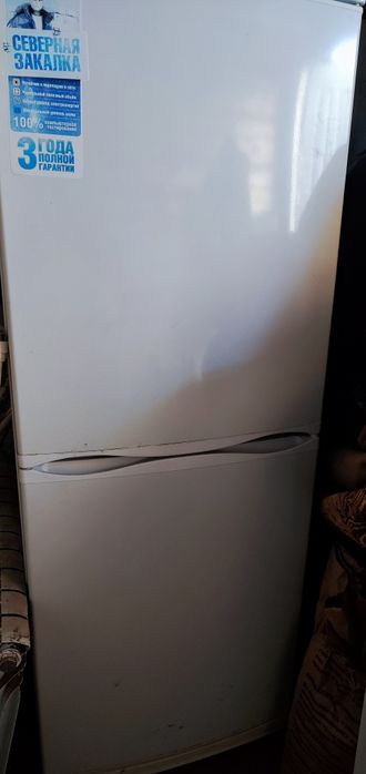 Продам холодильник