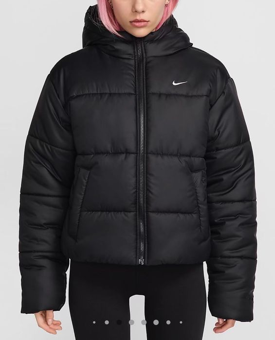 *Чисто ново* Дамско яке Nike Sportsware Classic Puffer