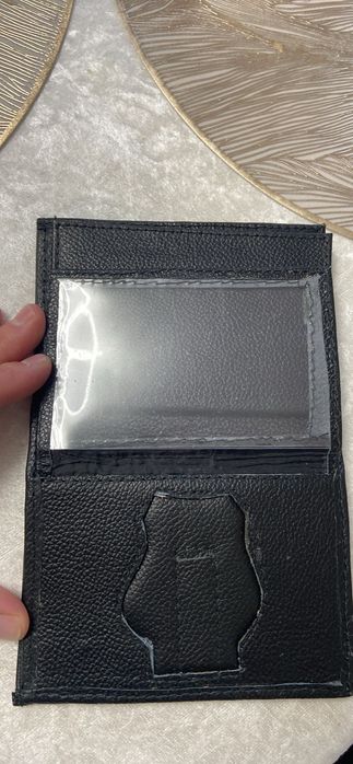 Portofel piele port insigna