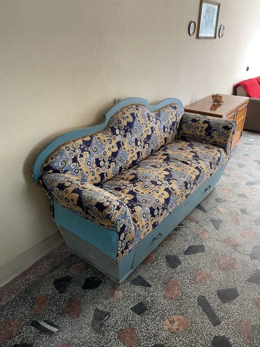 Mobila de anticariat