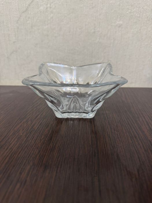 Салатницы , конфетницы , вазы