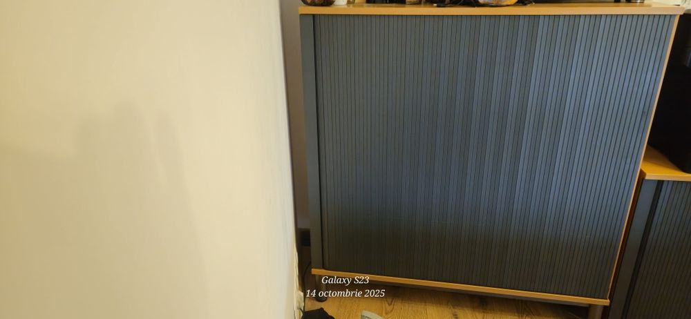 Mobila de birou compus din birou,roll box si 2 bulapuri