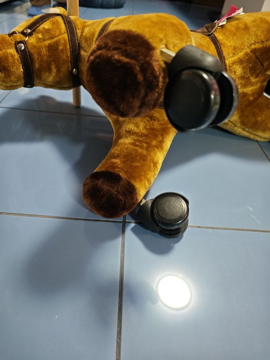 Детско плюшено конче