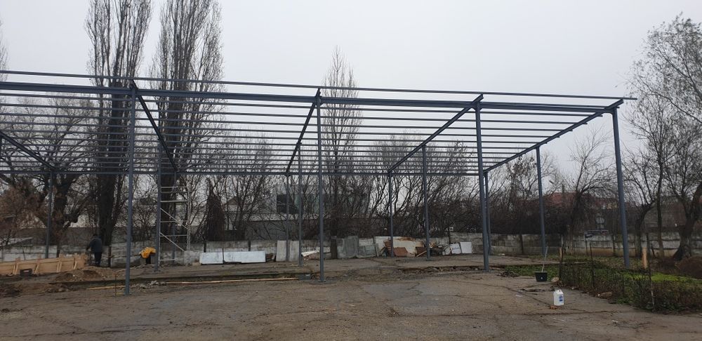 Vand structuri și hale complete facem ori ce dimensiune dorește client