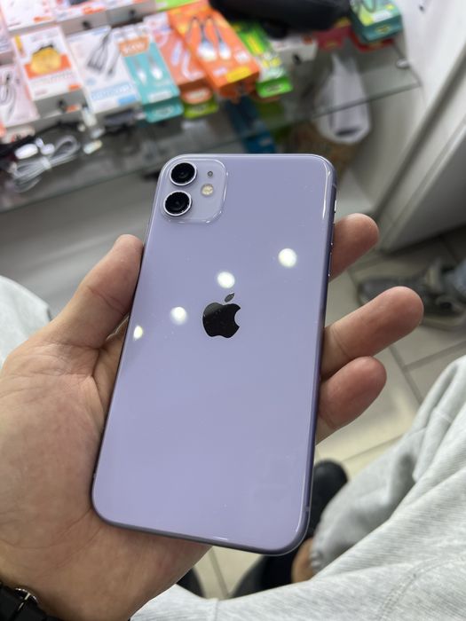 Продам Айфон 11 64 гиг