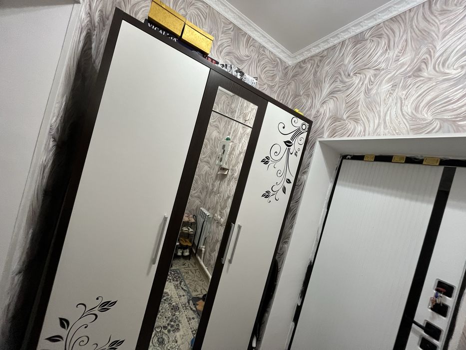 Срочно продается шкаф новом состоянием