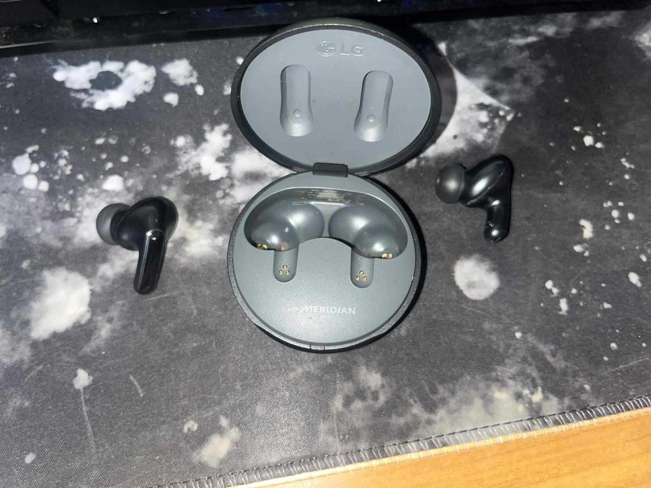 Безжични слушалки LG Tone Free DFP8, In-Ear, Bluetooth,