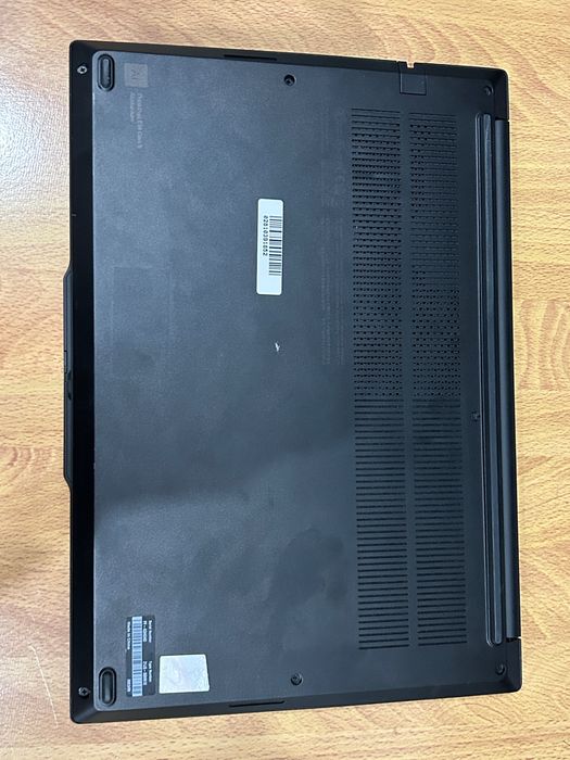 Лаптоп Lenovo E14 Ryzen7/40GB RAM/512GB с 3 месеца гаранция!