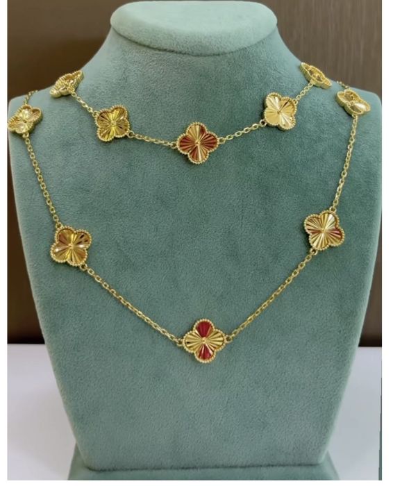 Продам колье бижутерия новое