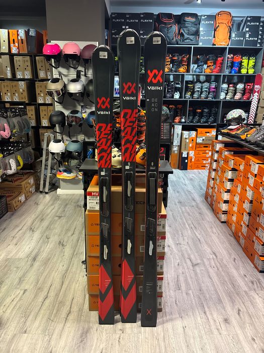 Schiuri Noi Volkl Deacon XT + legături Marker Motion 10