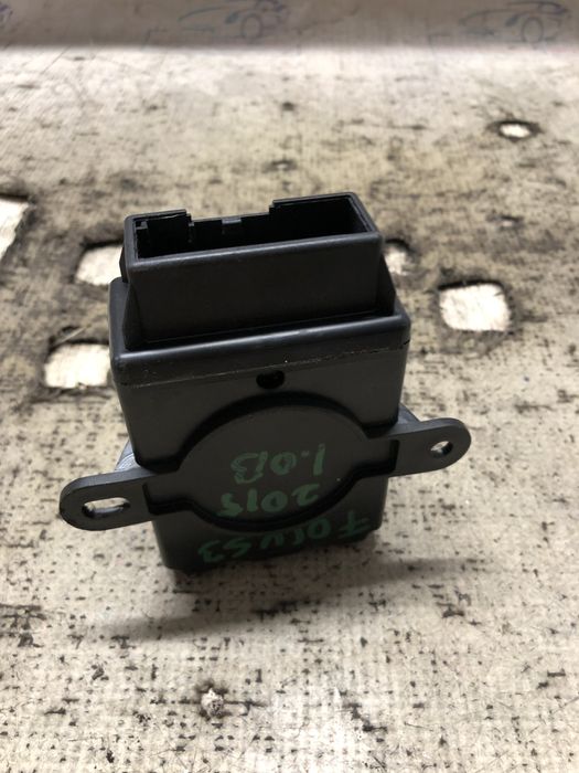 modul lumini ford focus 3 1.0 benzina 2015