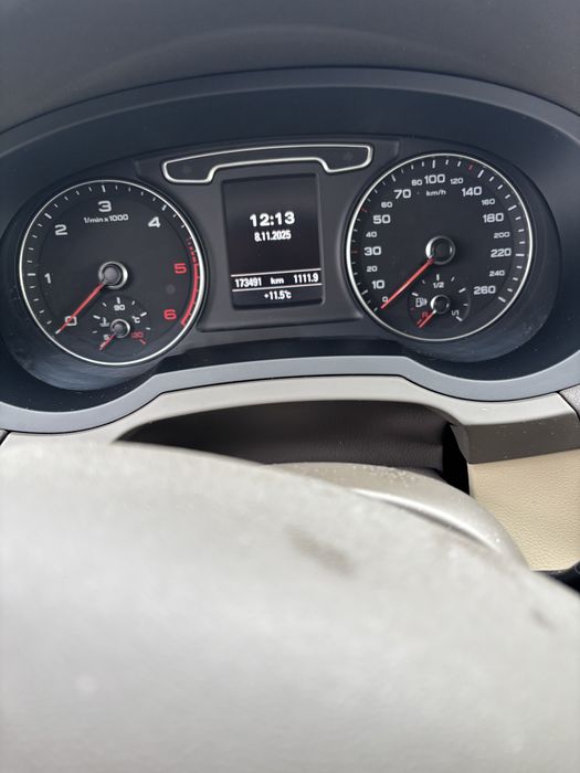 Vand  Q3 ,4*4,177 cai cutie automata