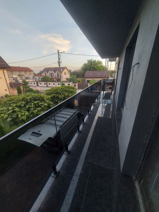 Balustrada de sticla