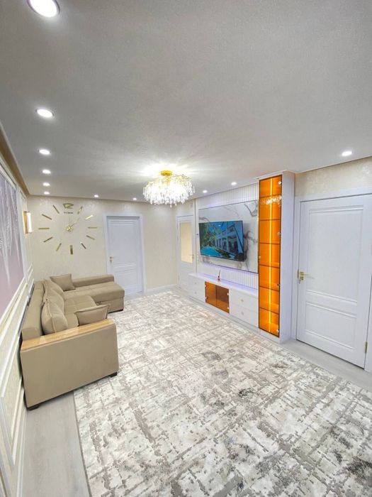 Срочна продаётся квартира метро новза 5-квартил