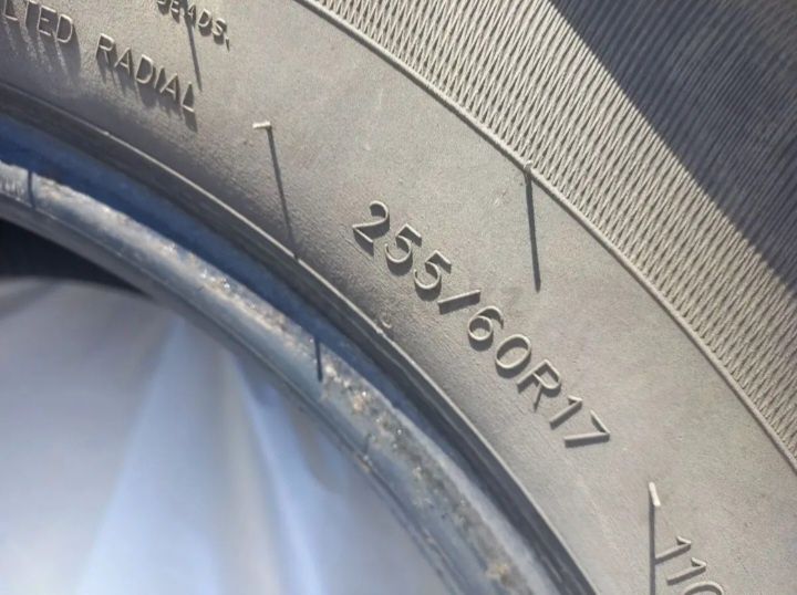 Продам Резину в хорошем состоянии.