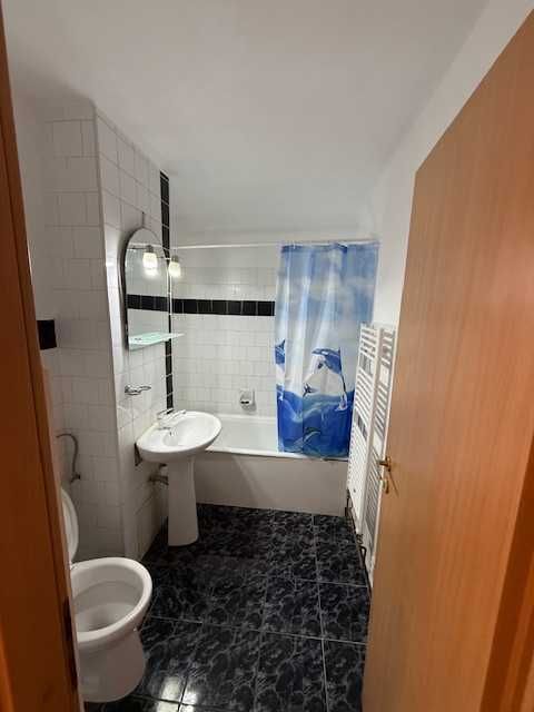 Apartament 4 camere, 100 mp, parter