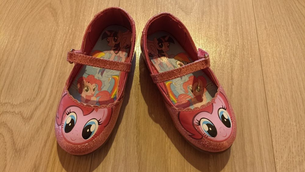 Pantofiori roz cu ponei măr. 8 UK/ 25- 26