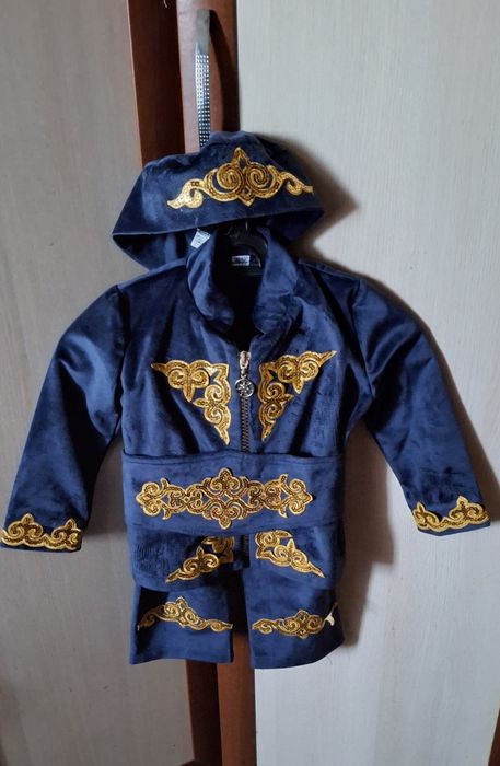 Продам казахский национальный костюм для мальчика