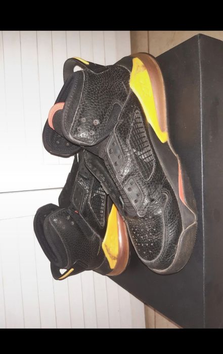 Jordan Mars 270.