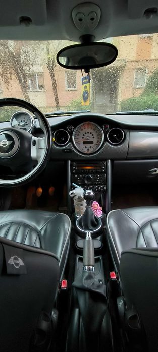 Vând Mini Cooper