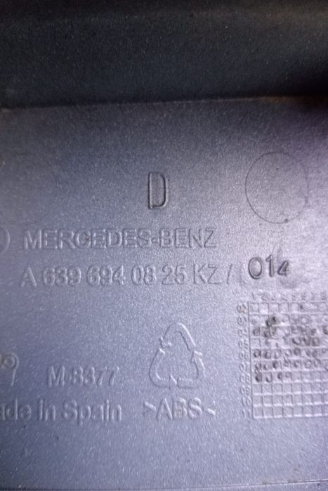 Ornament bara  spate dreapta A6396940825 Mercedes-Benz Vito W639