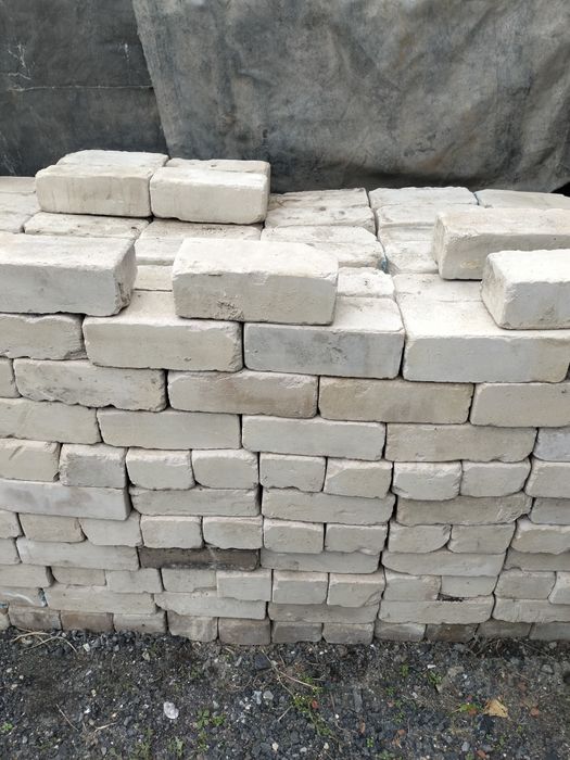 Продам кирпичи полуторные
