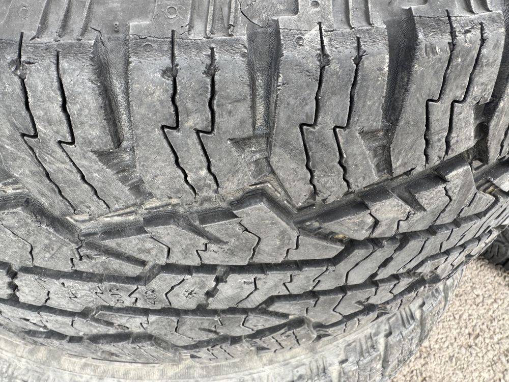 Продавам гуми Nokian 275/55/20