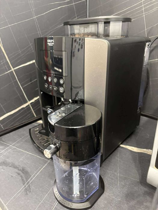 Krups EA819E10 Arabica Latte