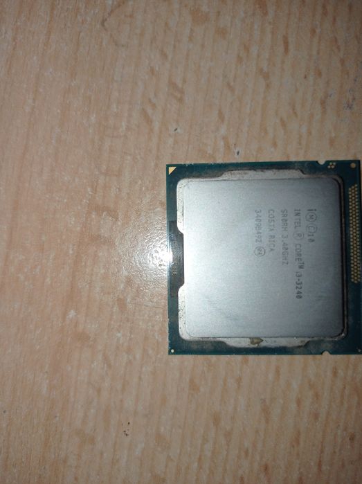 Процессор i3-3240 продам торг уместен