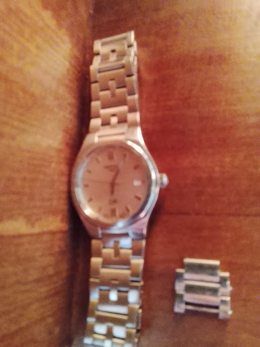 Vand ceas certina ds impecabil pret 350 ron