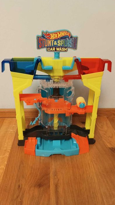 Jucarie set HOTWHEELS Spalatorie Auto