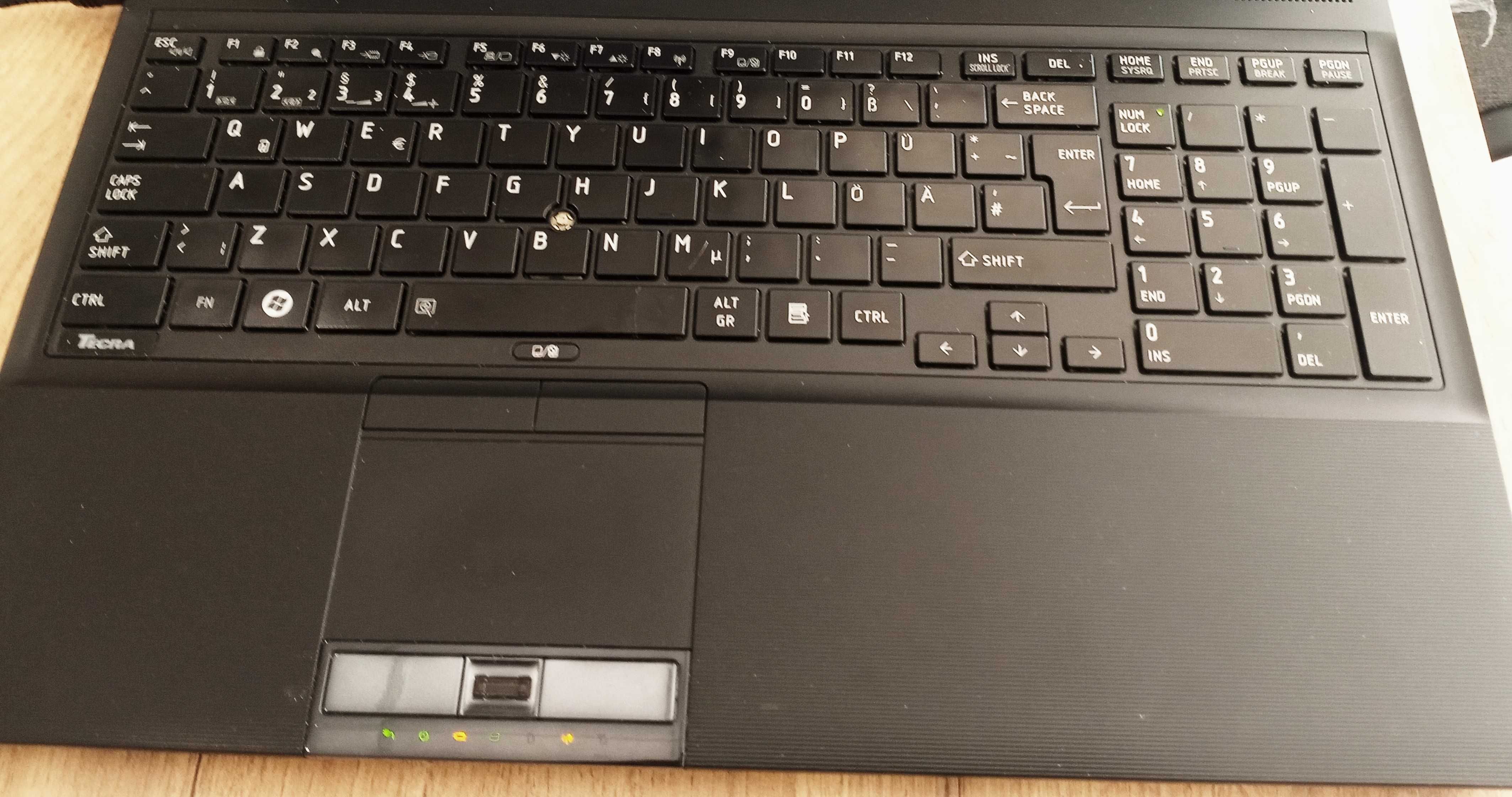 Лаптоп TOSHIBA i7 2.7Ghz SSD
