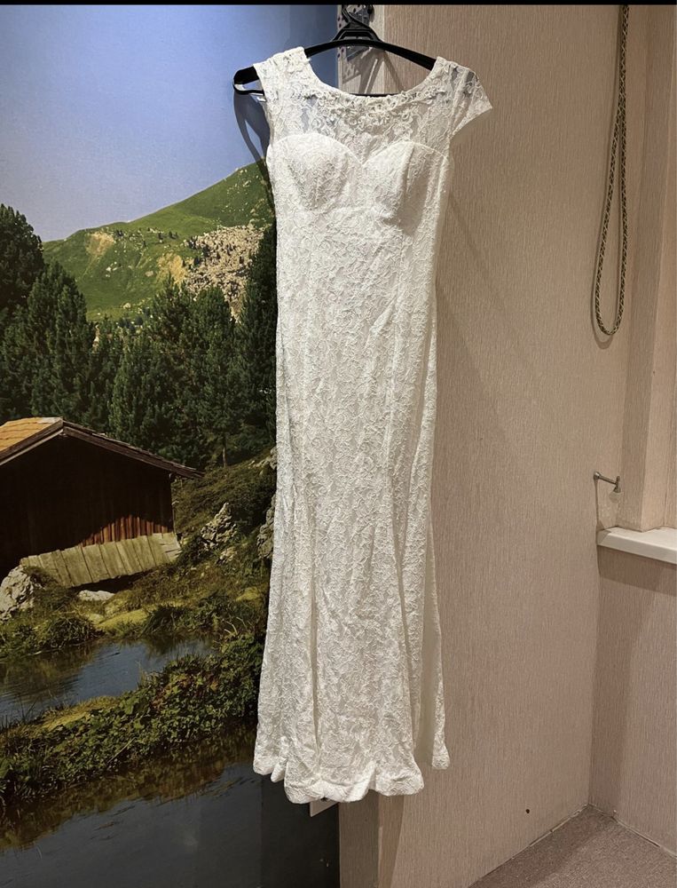Платье свадебное фирмы миломор