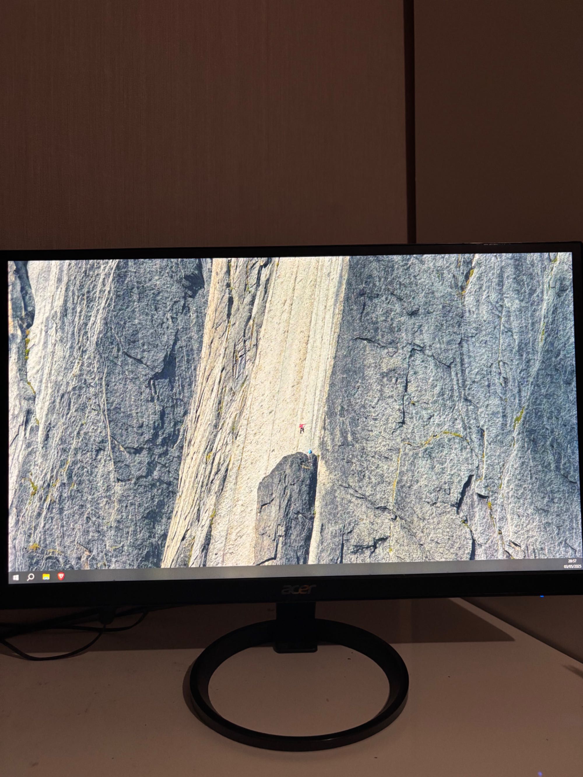 Монитор Acer 24” инча IPS матрица