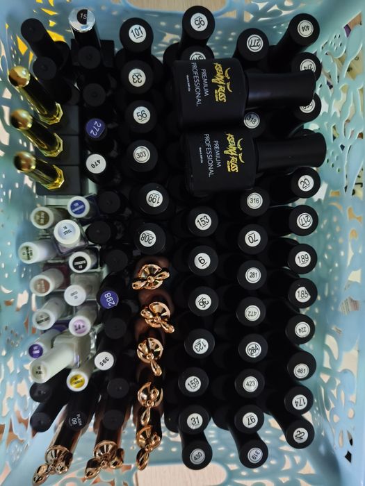 Продам все для маникюра