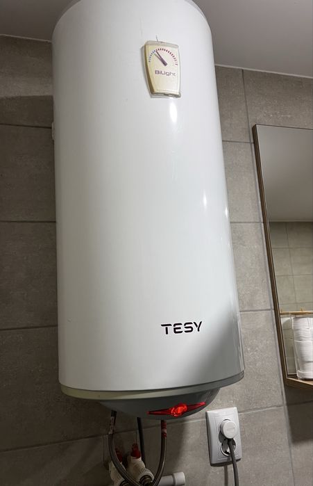 Vând boiler Tesy