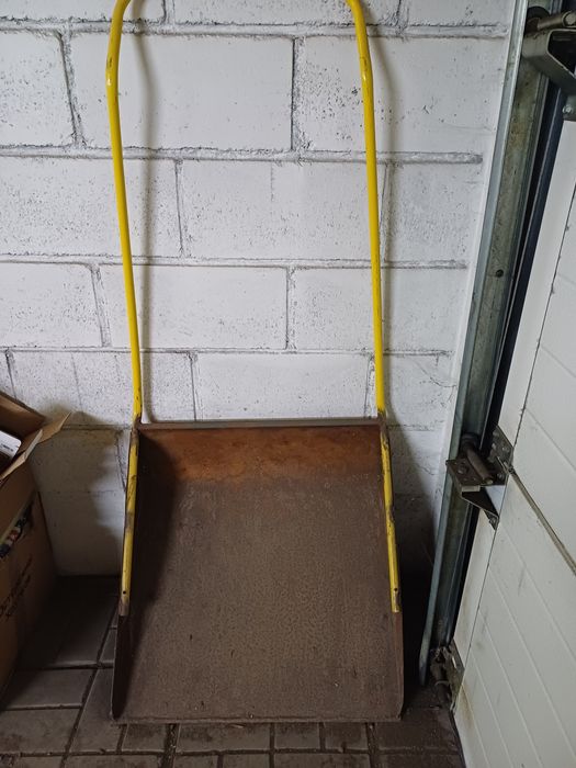 Лопата - СКРЕБОК  для чистки снега !