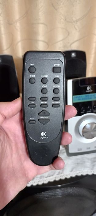 Logitech Z5500 la jumătate de pret fata de magazin (1700 lei)