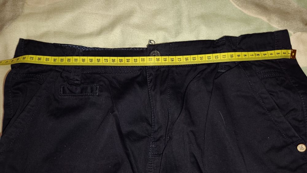 Pantaloni scurti C&A